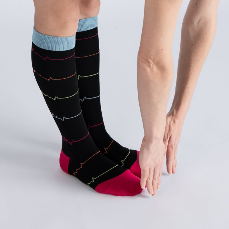 Compression Socks for Healthcare Workers and Long Shifts on Your Feet - Healthcare Worker