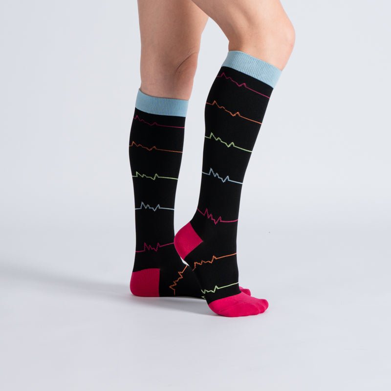 Compression Socks for Healthcare Workers and Long Shifts on Your Feet - Healthcare Worker