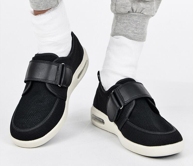 Men's Wide Fit No-Tie Stretch Shoes with Adjustable Closure for Easy Wear