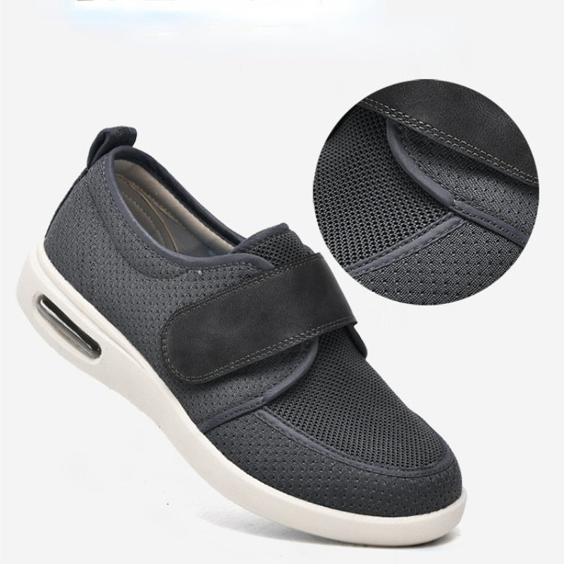 Men's Wide Fit No-Tie Stretch Shoes with Adjustable Closure for Easy Wear