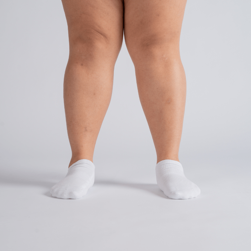 Padded Extra-Stretch Ankle Socks for Wide Feet, Swelling and All-Day Comfort - White