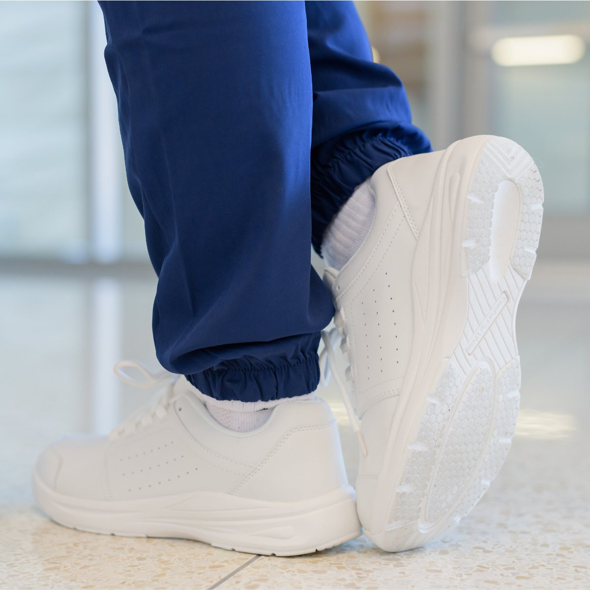 Women's Stride Cushion Walking Shoes for Everyday Comfort and Arch Support - White